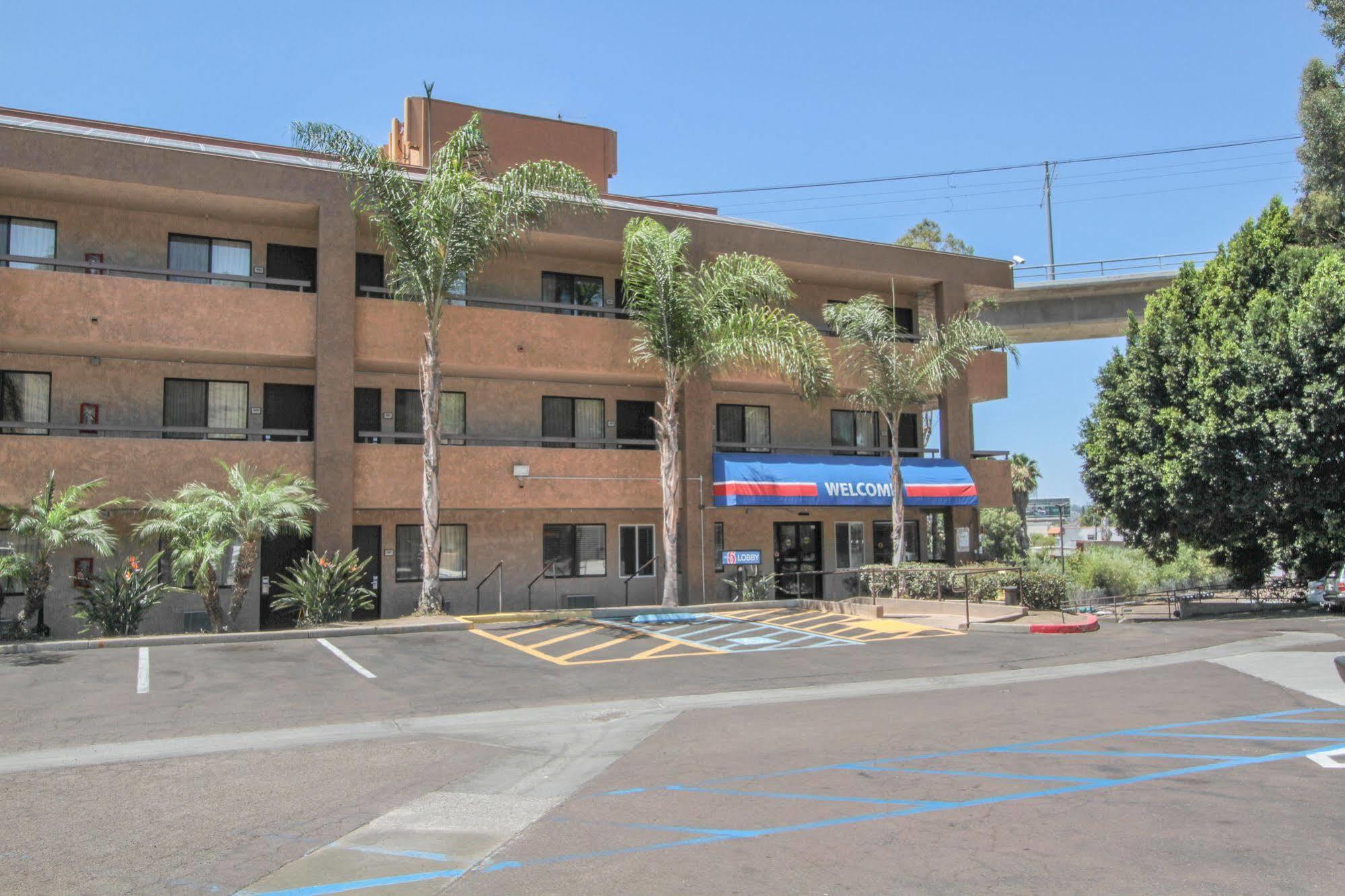 Motel 6 San Diego - Mission Valley 外观 照片